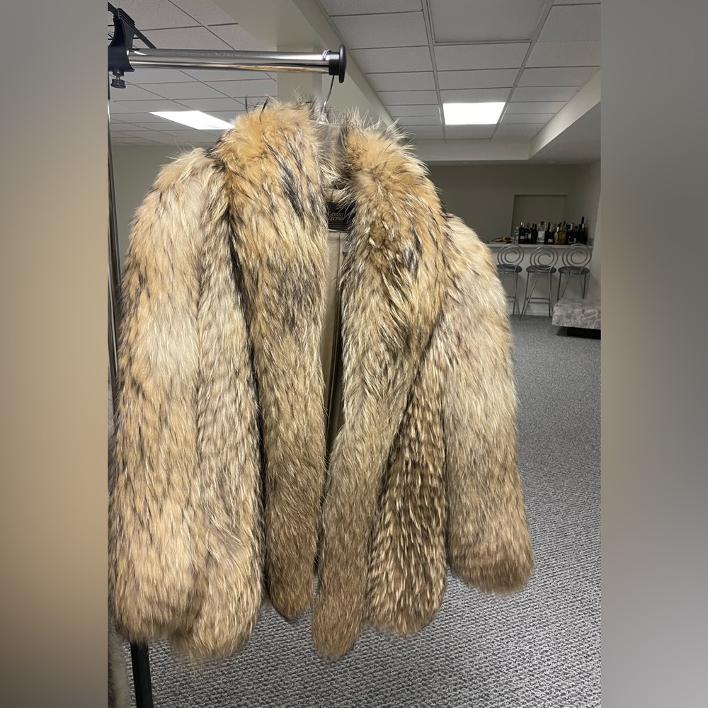 Raccoon fur coat. Excellent condition. Like new. $1700